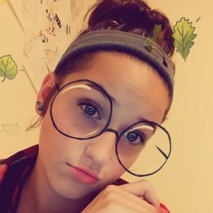 Meet your Posher, Carmen